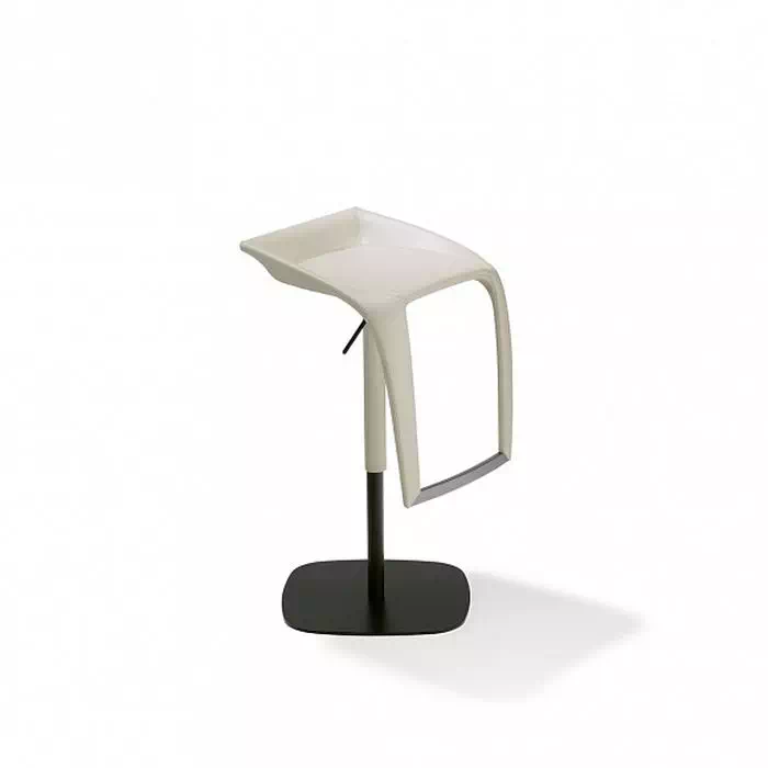 designerskie krzesło barowe